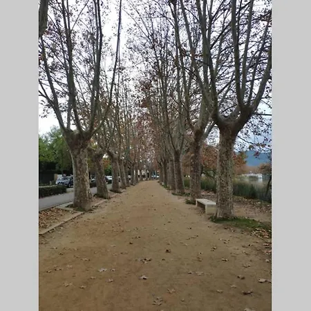 Placa Major 17 2n 1a Apartment Banyoles